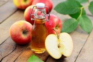 Ocet jabłkowy - jak stosować dla zdrowia i urody