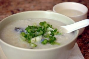 Congee - energetyczna potrawa w mnogości wersji i smaków