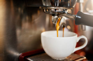 kawa nie szkodzi wątrobie, zdrowa dla jelit
