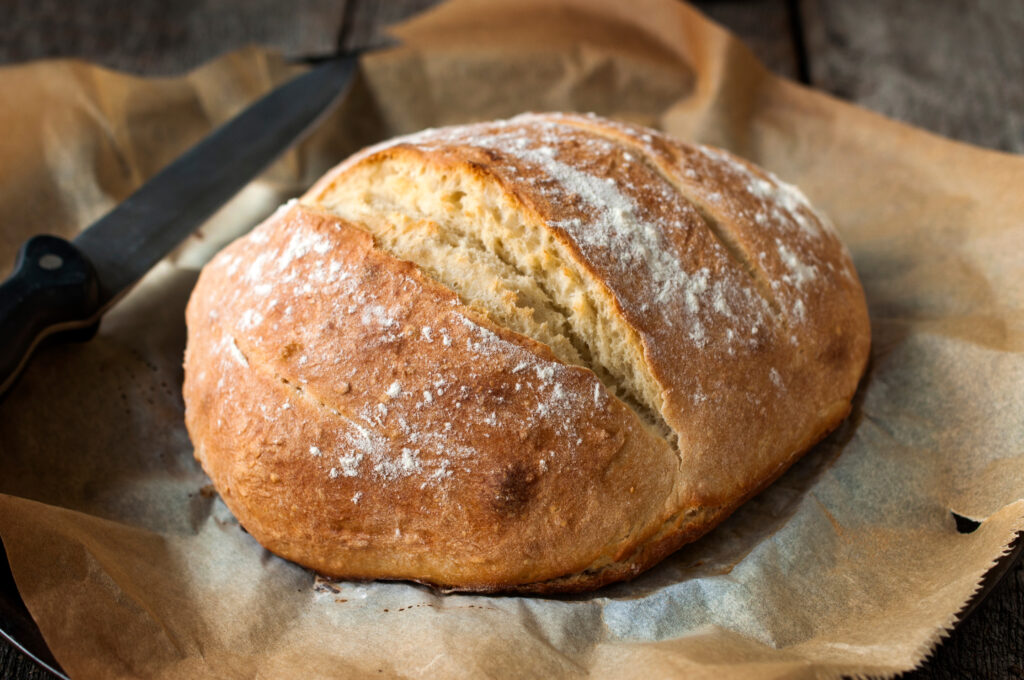Pieczenie chleba na zakwasie. Praktyczne wskazówki krok po kroku