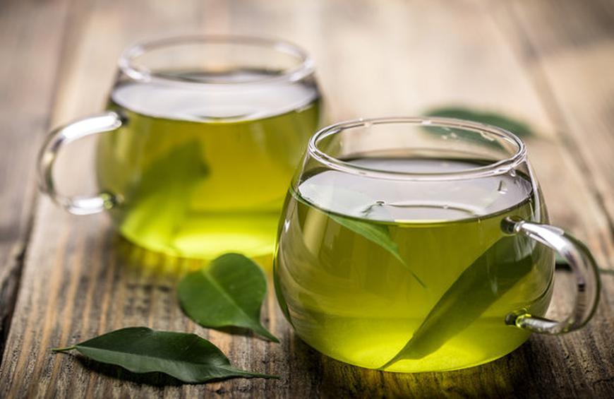 Zielona herbata zdrowia i urody doda. Receptury i zastosowania