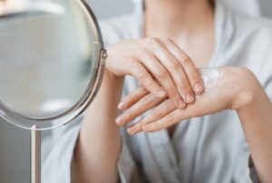 Suchość w tkankach, niedobór płynów ustrojowych